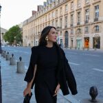Tamara Falcó y su look para celebrar el amor en París. 