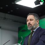 Abascal carga contra los que pensaban que Vox no rompería con el PP: "No somos unos mierdas que vienen a trincar"