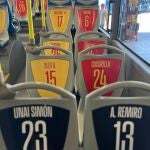 Los autobuses de la EMT lucen la bandera por la Eurocopa y la L34 incorpora en sus asientos los dorsales de la Selección