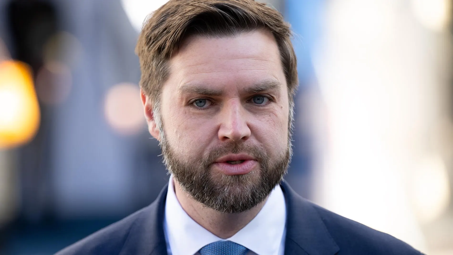 EEUU.- Donald Trump elige al senador por Ohio J.D. Vance como candidato a vicepresidente