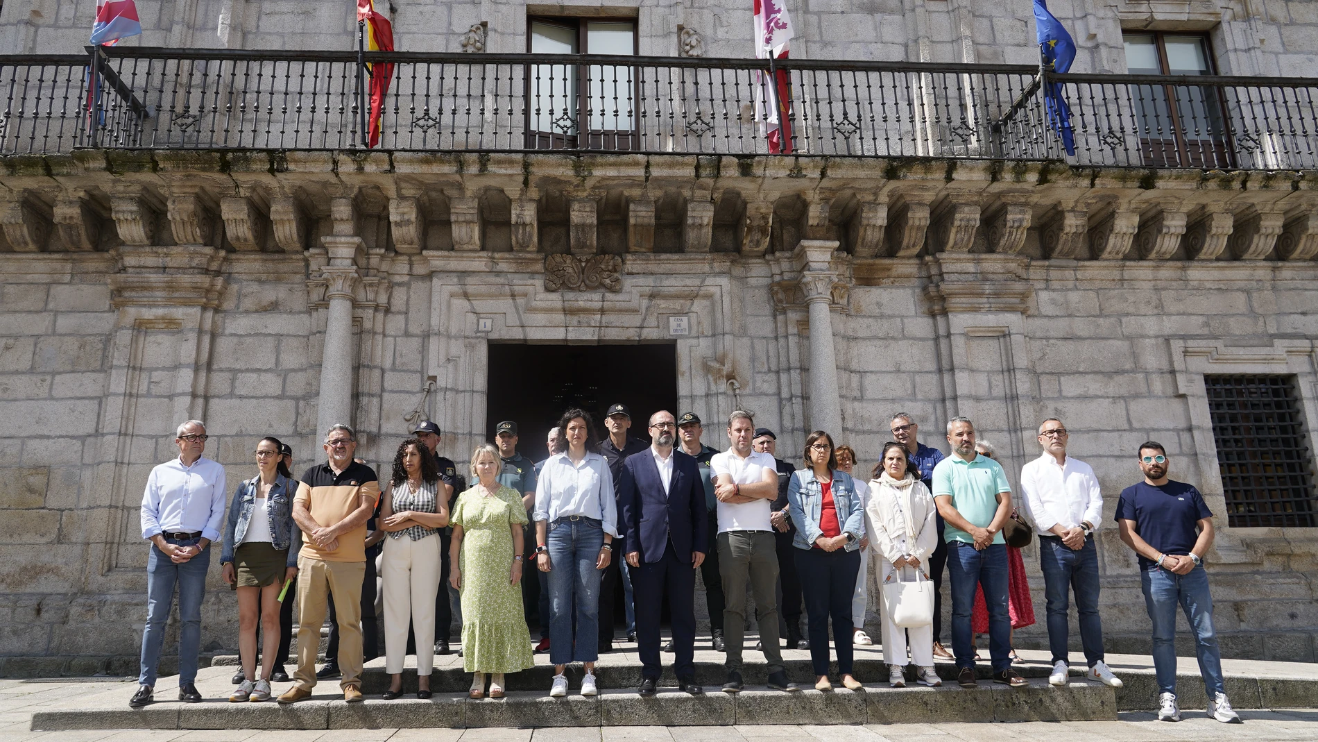Concentración en el Ayuntamiento de Ponferrada