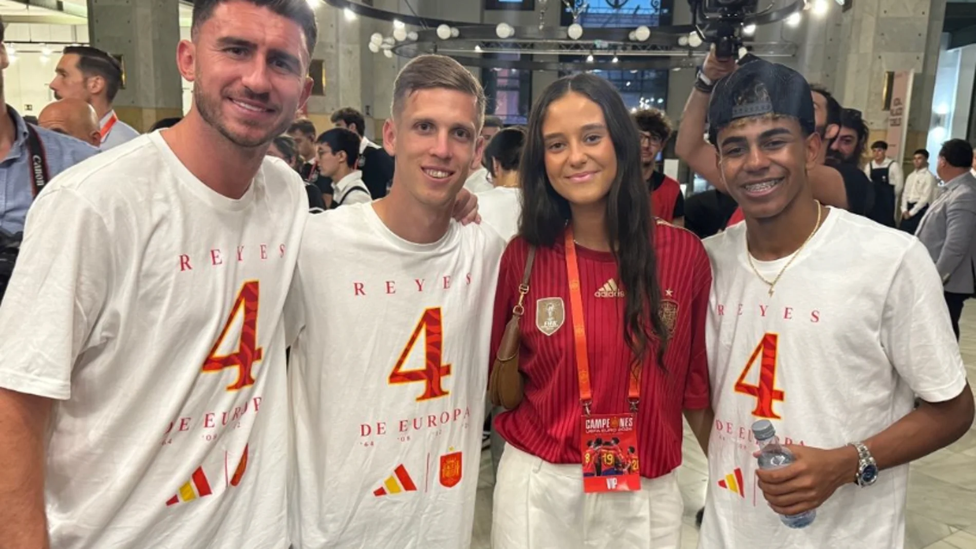Victoria Federica junto a Aymeric Laporte, Dani Olmo y Lamine Yamal