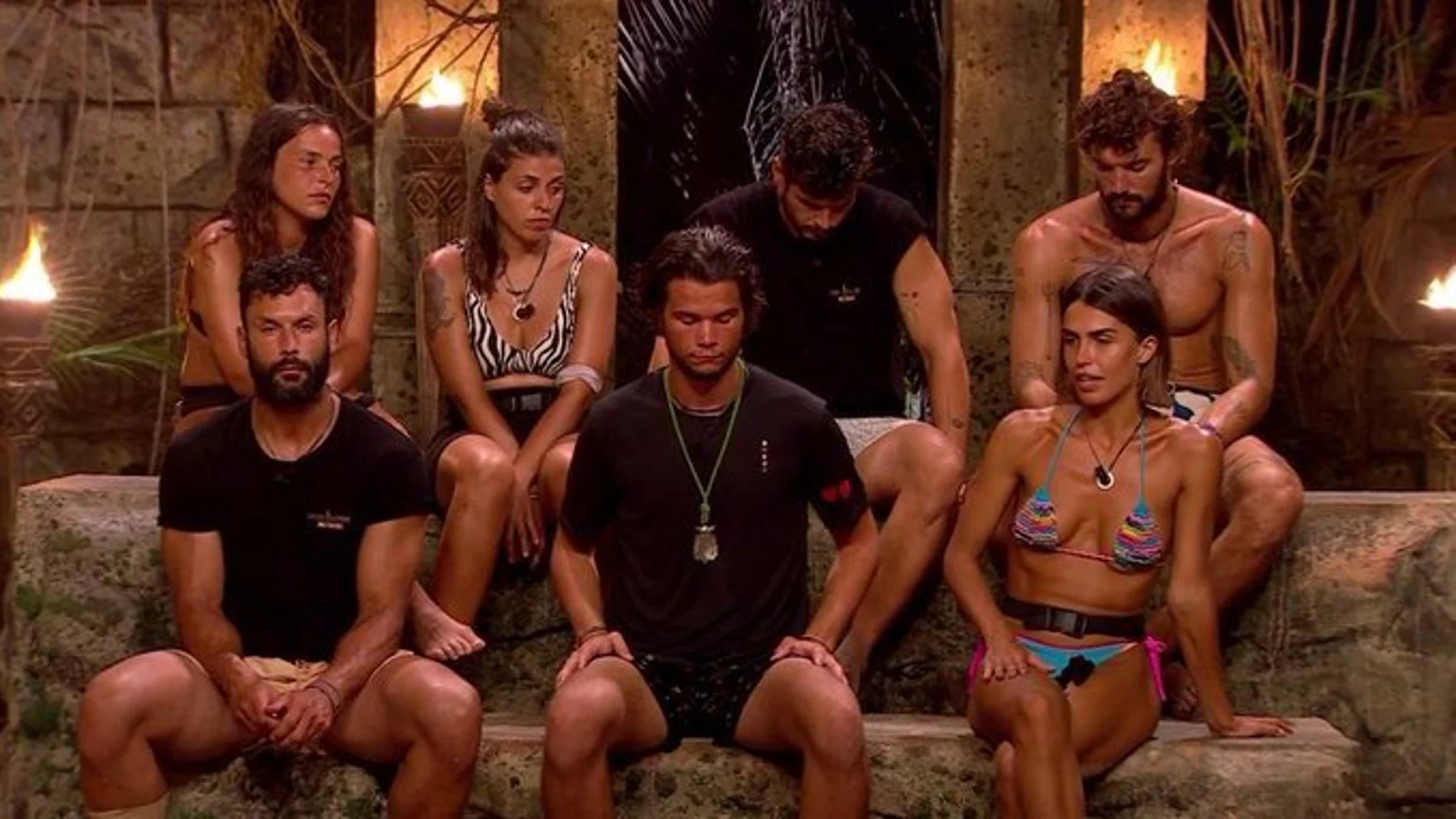 Concursantes de 'Supervivientes All Stars' en la palapa