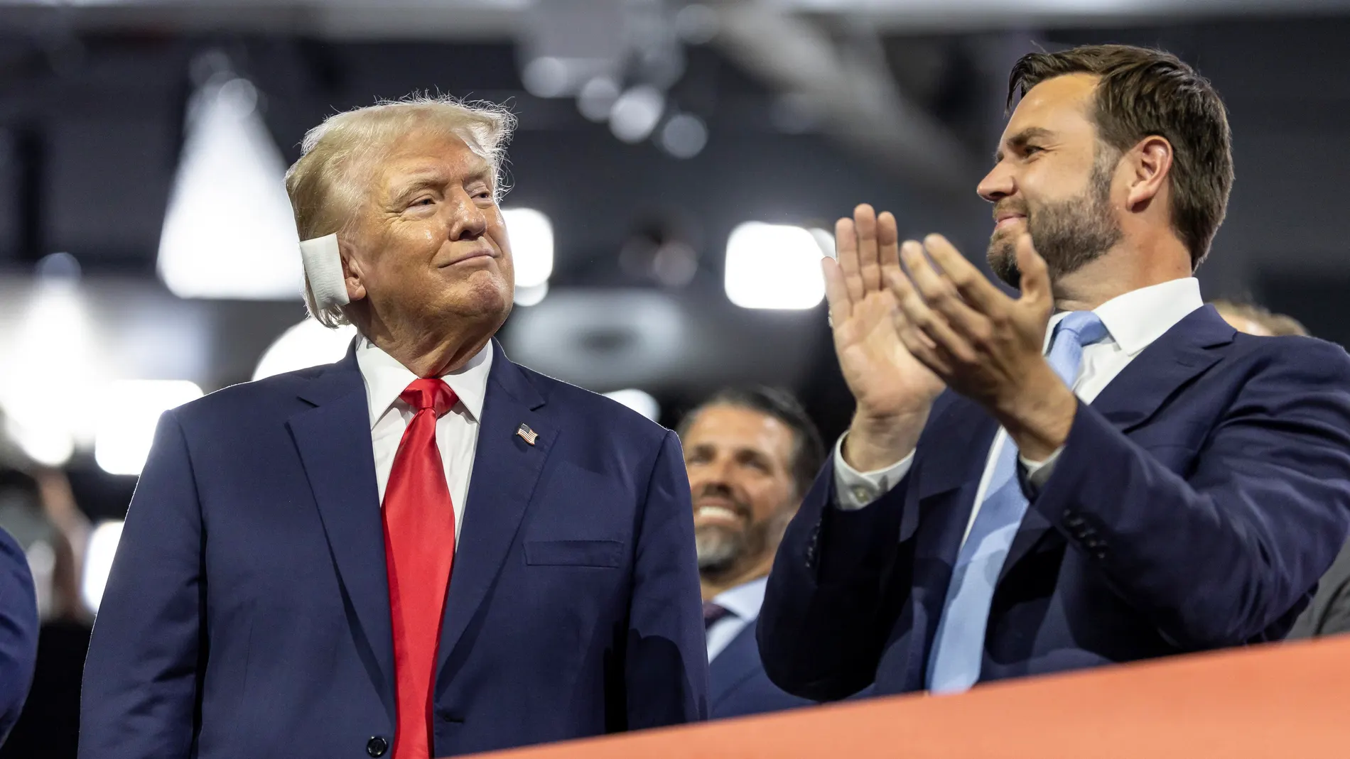 Milwaukee (United States), 15/07/2024.- Republican presidential nominee and former President Donald J.Trump (L) and his newly announced running mate, Senator JD Vance of Ohio, arrive during the opening night of the Republican National Convention (RNC) at the Fiserv Forum in Milwaukee, Wisconsin, USA, 15 July 2024. The convention comes just a few days after a 20-year-old Pennsylvania man attempted to assassinate former president and current Republic presidential nominee Donald Trump. The RNC i...
