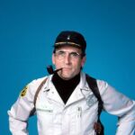  James B. Sikking en su papel en "Canción triste de Hill Street"