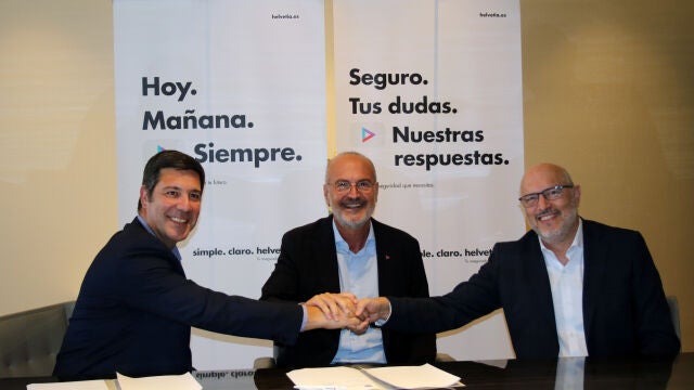 Íñigo Soto y Alberto Ortega, tras la firma del acuerdo