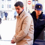 El condenado a su entrada a los juzgados de León
