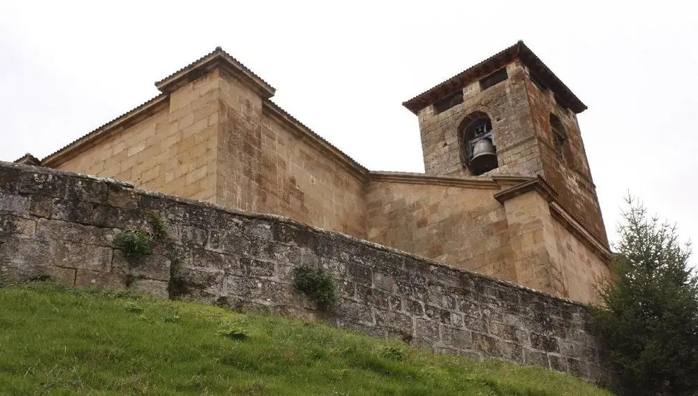 Imagen de la iglesia de Palacios de la Sierra