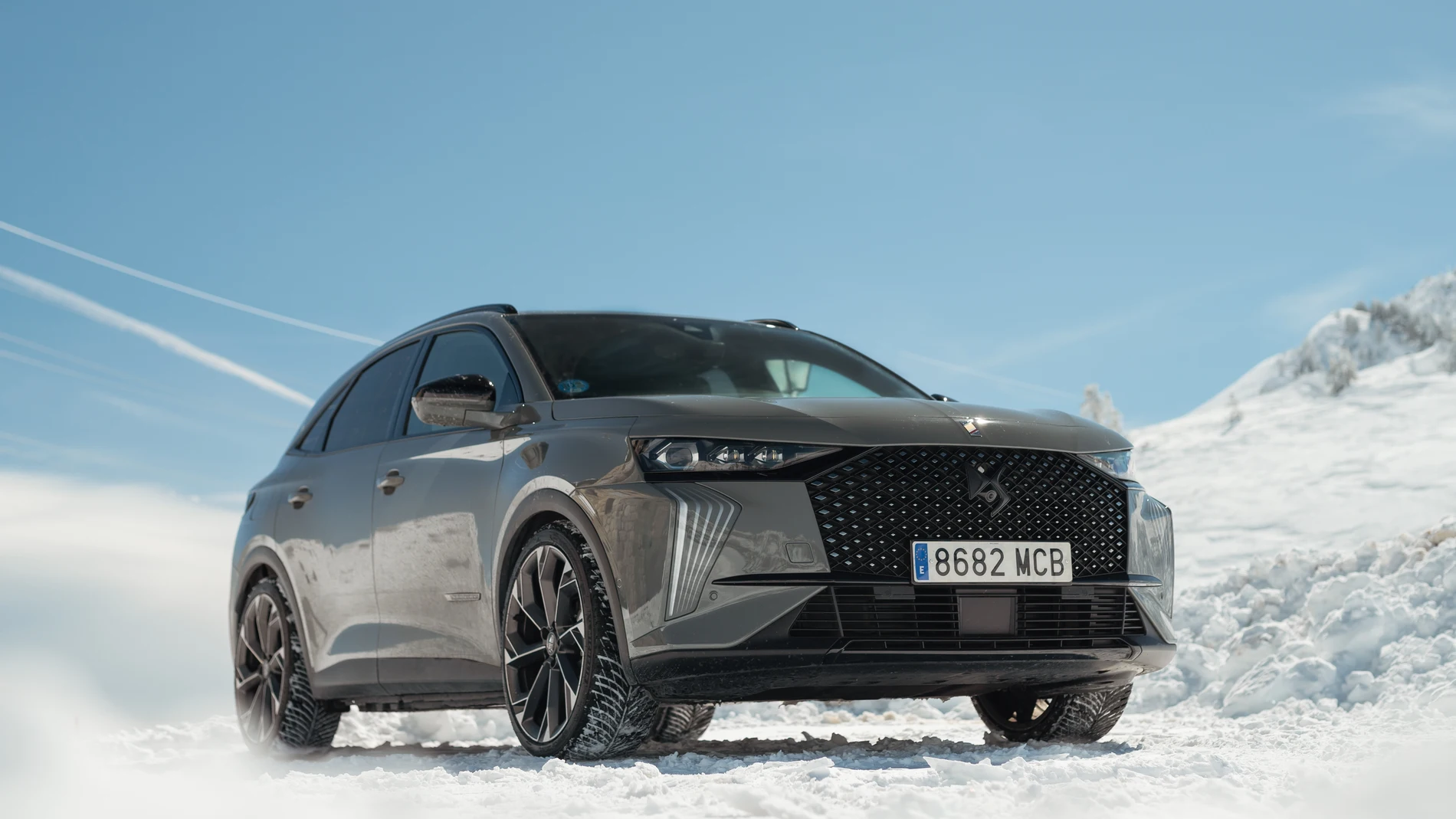 DS propone la electrificación enchufable en sus modelos de lujo