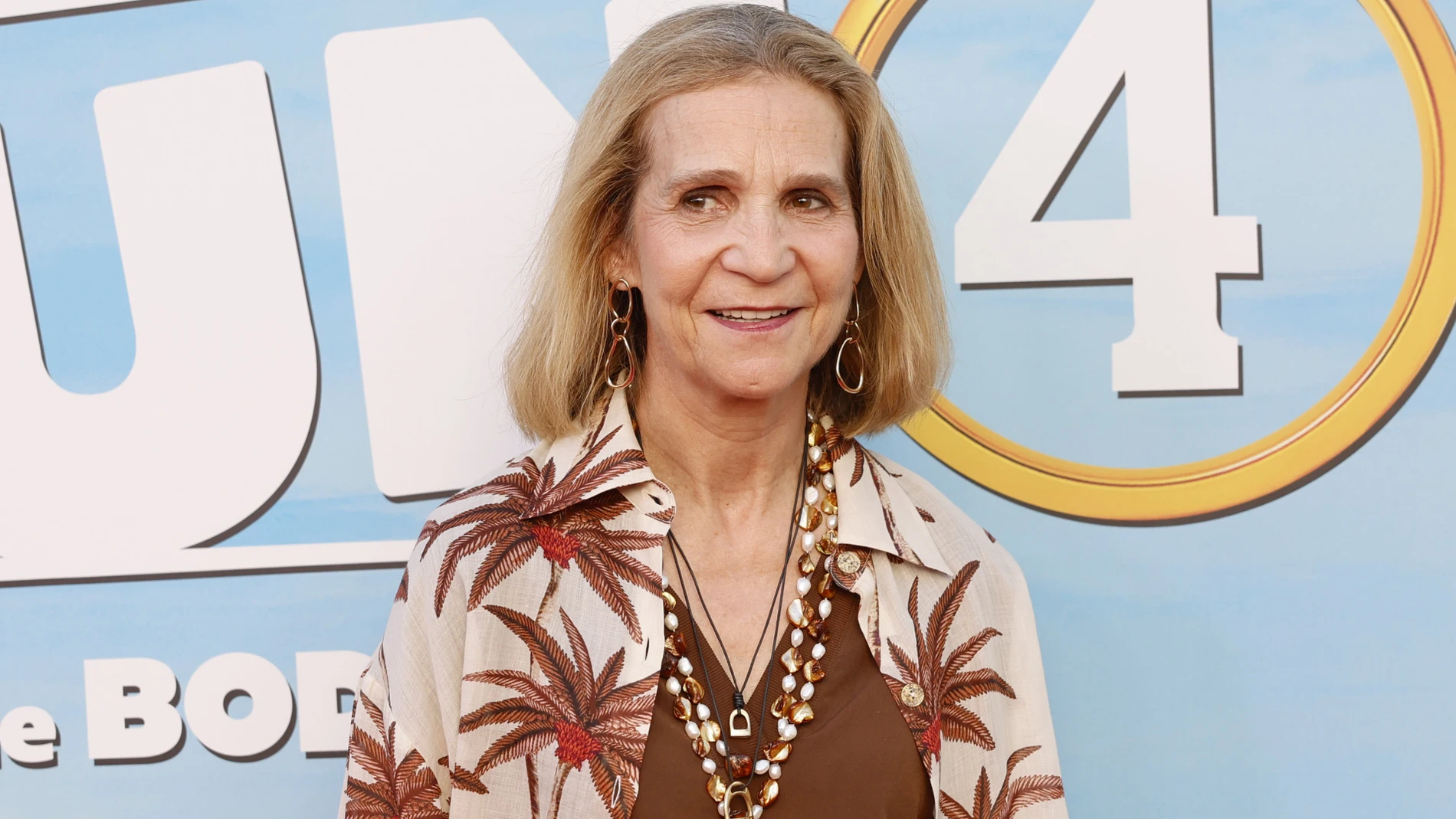 La Infanta Elena con su look más veraniego.