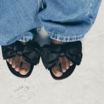 Sandalias planas cómodas y muy versátiles para verano.