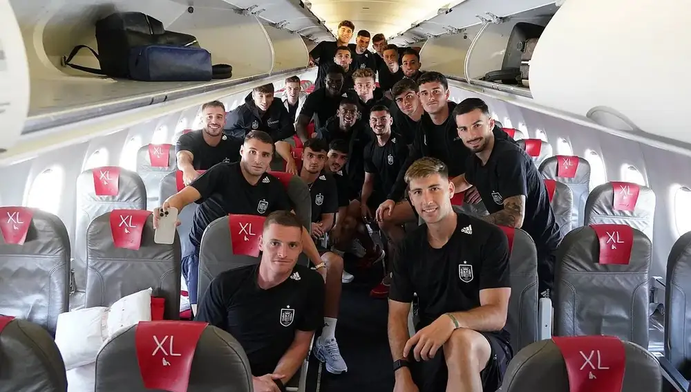 Los 18 + 4 futbolistas convocados por España para los Juegos Olímpicos de París