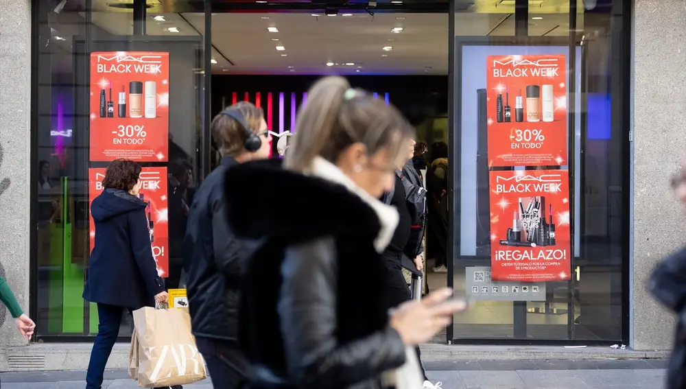 Economía/Laboral.- Las ETT realizarán cerca de un millón de contratos entre el 'Black Friday' y las rebajas, un 5% más