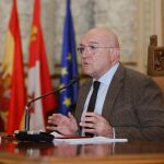 El alcalde de Valladolid durante la rueda de prensa