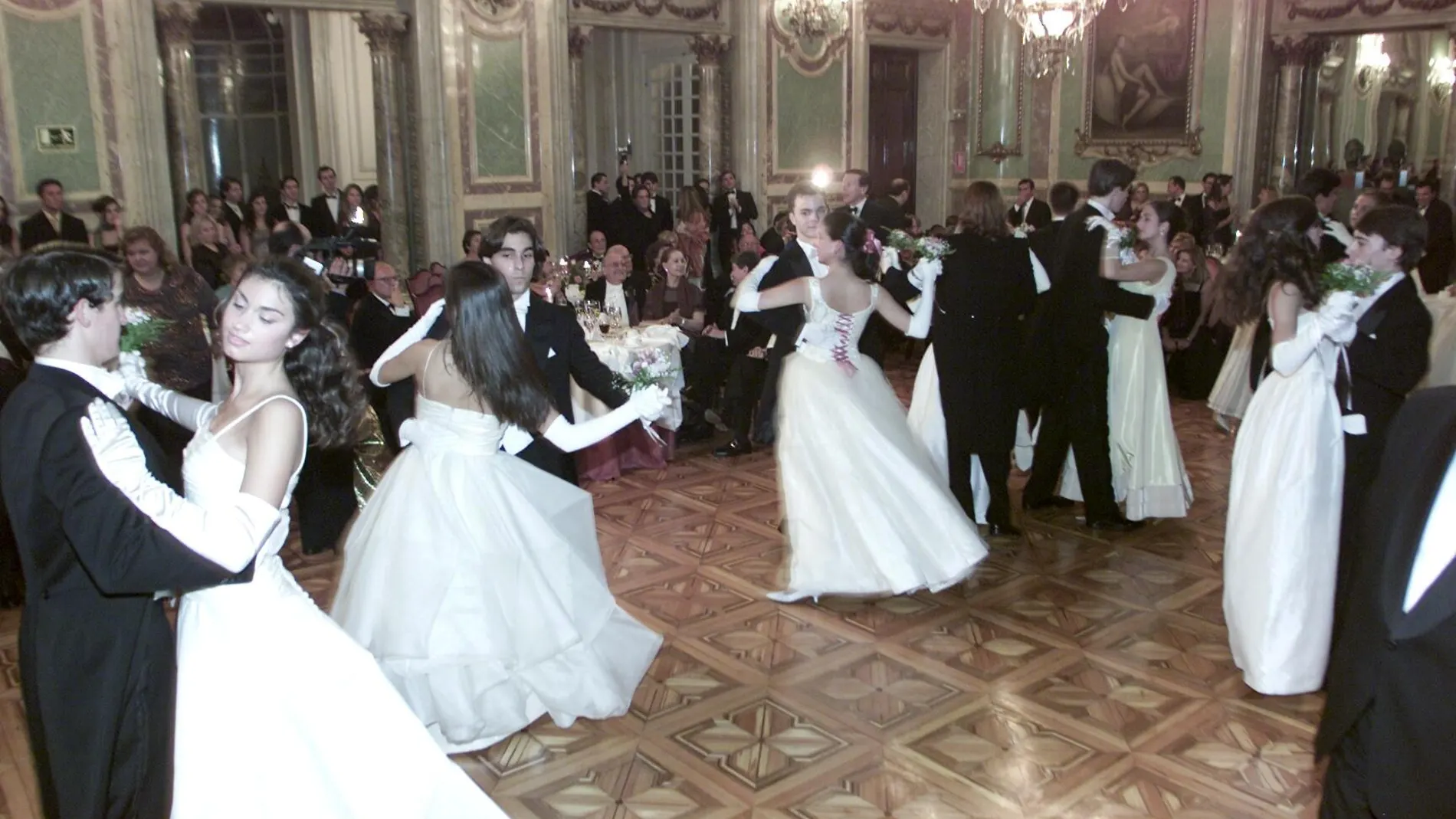 El Baile de los Debutantes