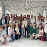 Marieta, en el centro de la imagen, junto con todo el equipo que ha participado