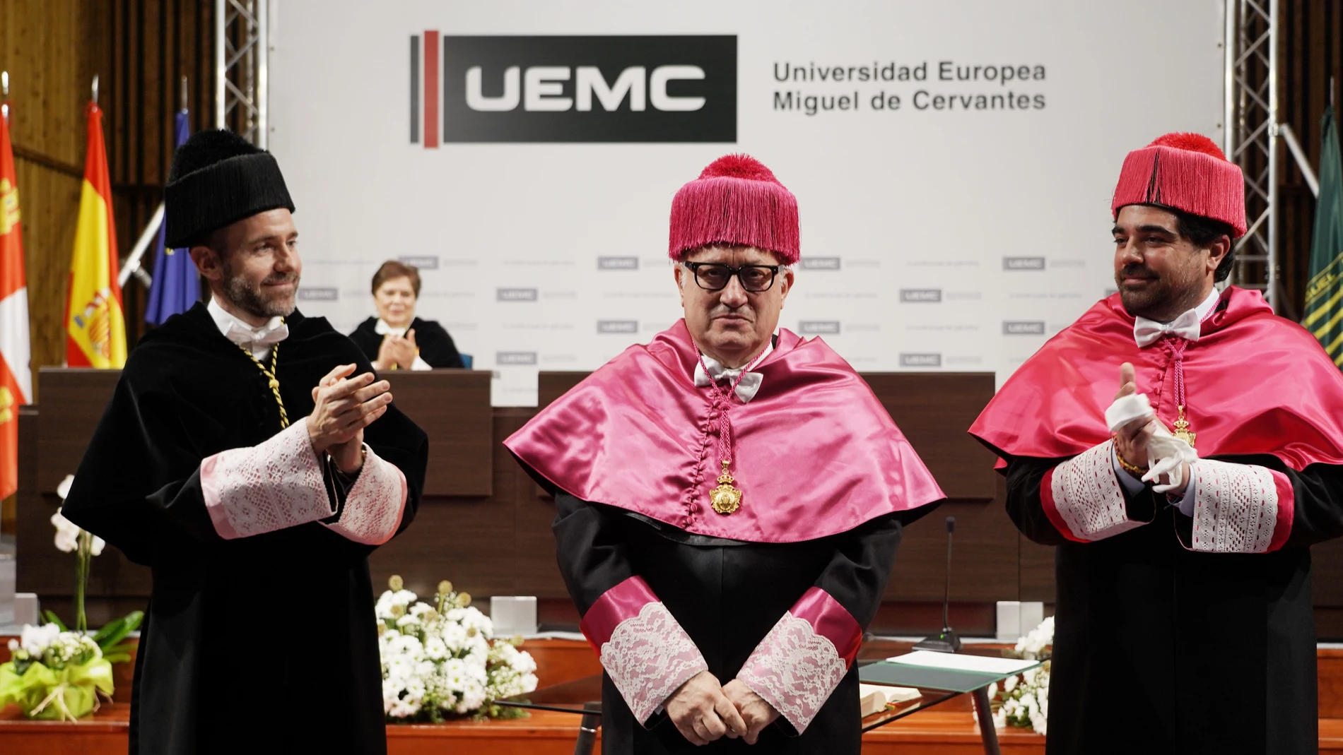 Investidura como Doctor Honoris Causa el investigador Javier Gil Mur