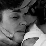 Anabel Pantoja junto a su pareja, David Rodríguez, y su hija Alma