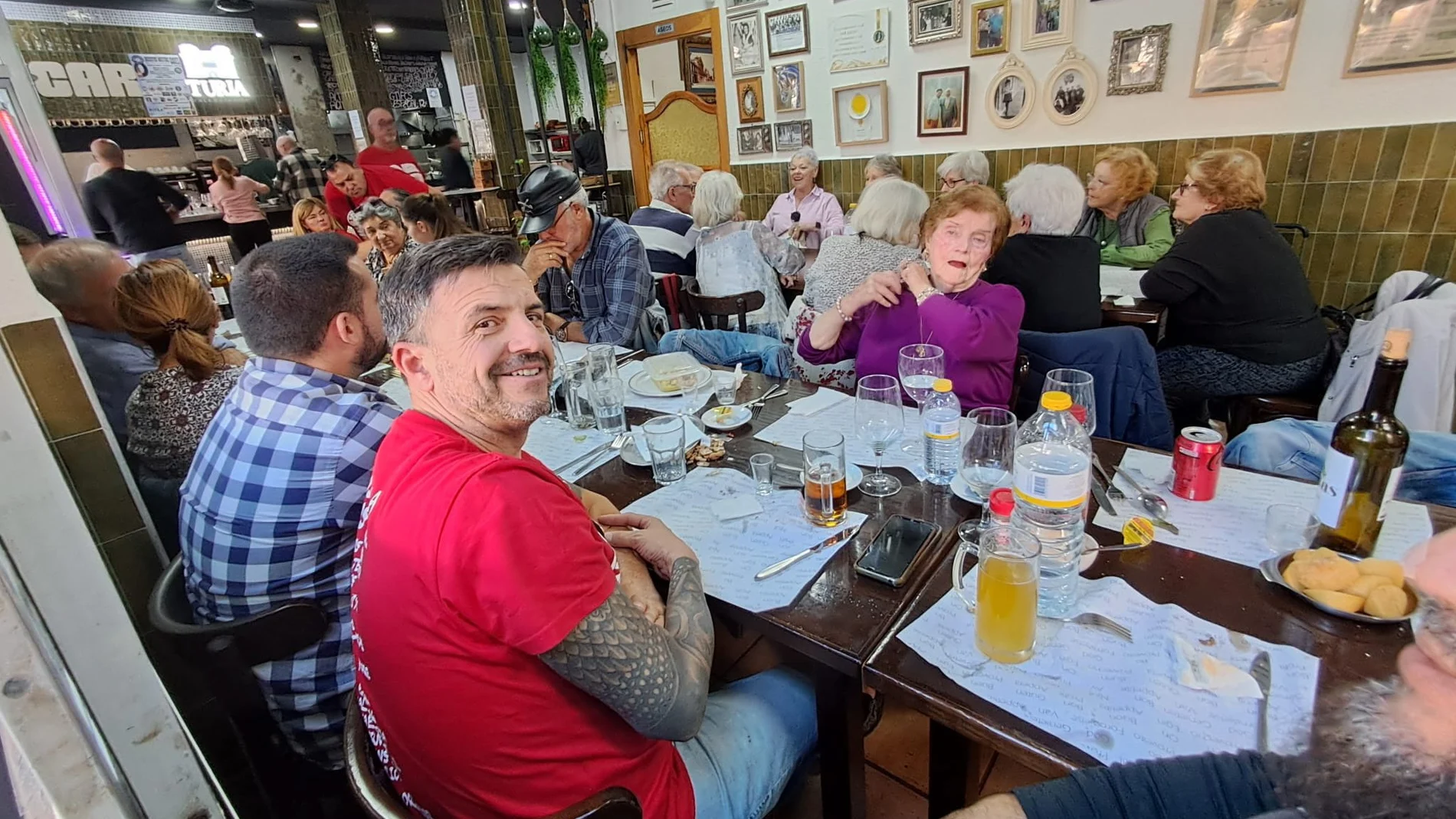 Hosteleros y clientes se han volcado para dar soporte a los bares afectados