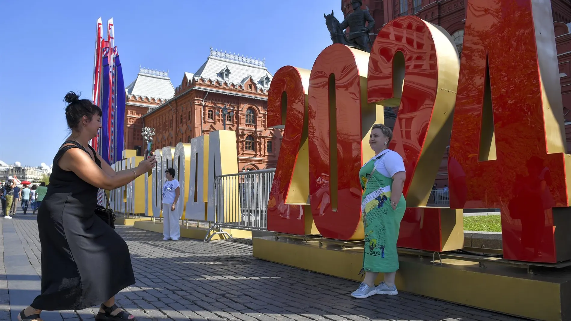Putin aprueba una ley que prohíbe como "propaganda" cualquier idea que promueva una "vida sin hijos"