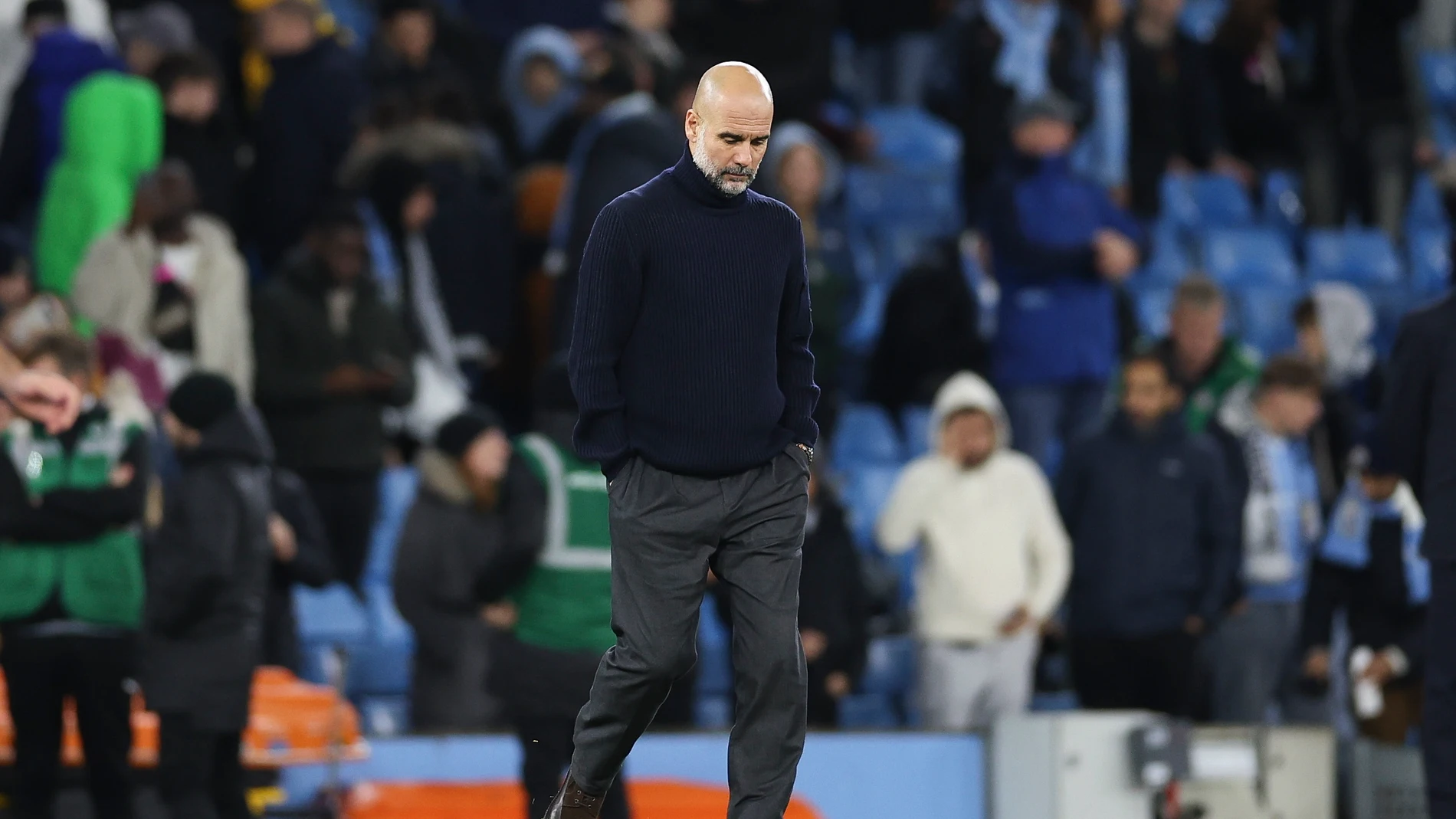 Manchester (United Kingdom), 23/11/2024.- Manchester City manager Pep Guardiola reacts after the English Premier League soccer match between Manchester City and Tottenham Hotspur in Manchester, Britain, 23 November 2024. (Reino Unido) EFE/EPA/ADAM VAUGHAN EDITORIAL USE ONLY. No use with unauthorized audio, video, data, fixture lists, club/league logos or 'live' services. Online in-match use limited to 120 images, no video emulation. No use in betting, games or single club/league/player public...