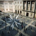 «Origen», en Barcelona, es una estrella de 20 puntas que representa el Big Bang cósmico
