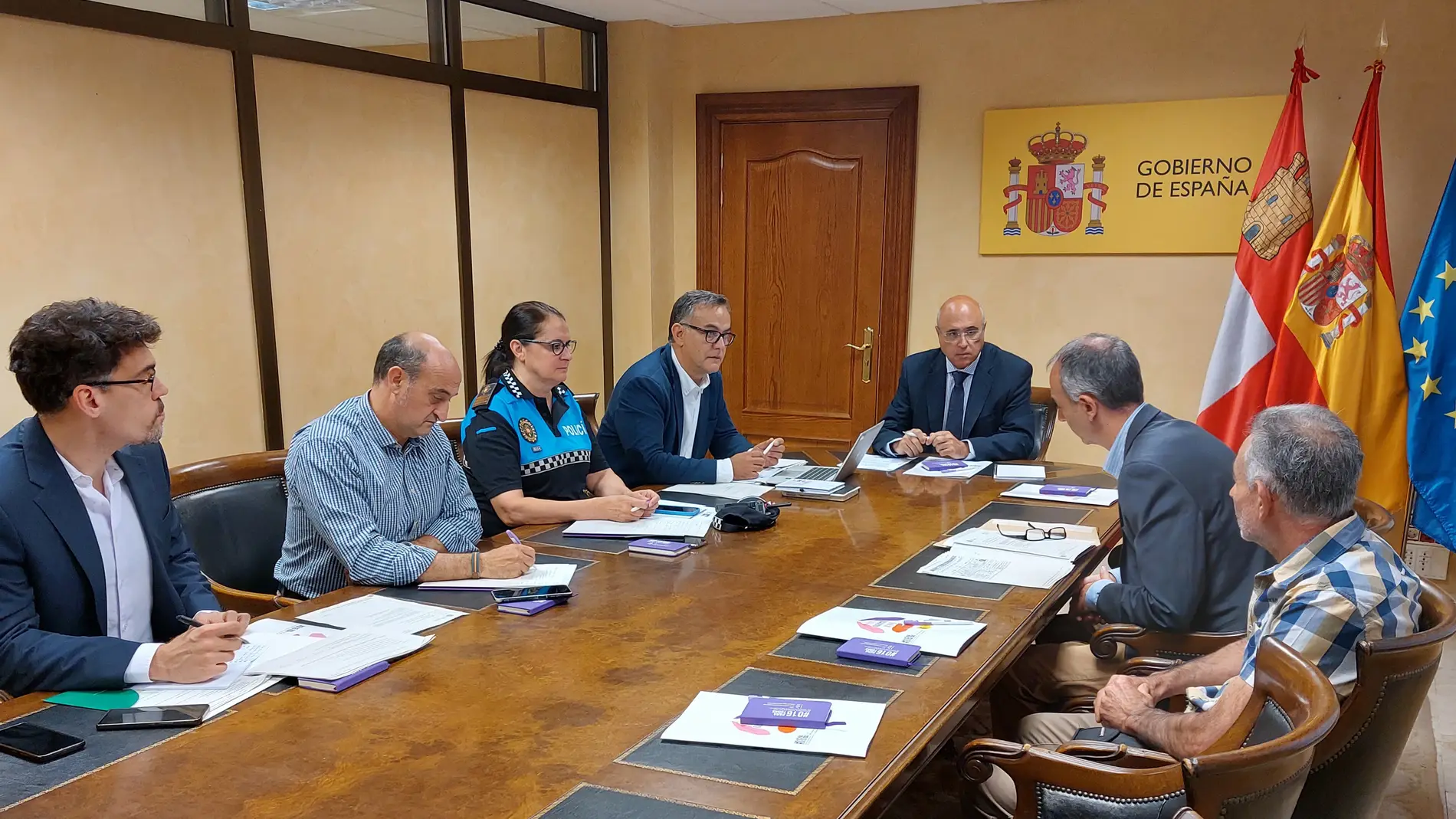 Mesa de Coordinación Policial para la protección y seguimiento de las víctimas de violencia de género, que articula la cooperación de la Unidad contra la Violencia sobre la Mujer de la Subdelegación del Gobierno, la Policía Nacional, la Guardia Civil y la Policía Local de Valladolid