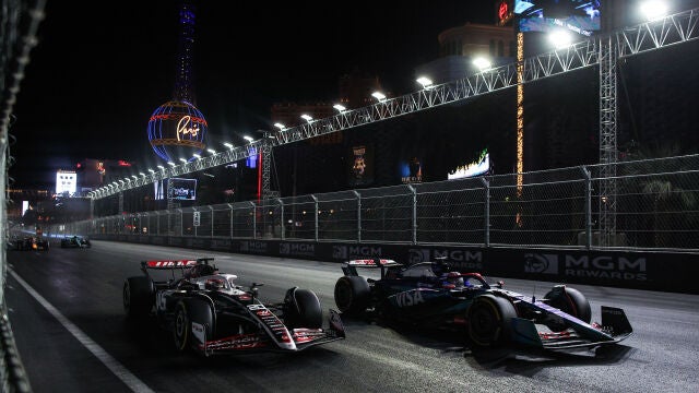 VF-24 Ferrari durante el último giro de Las Vegas. 