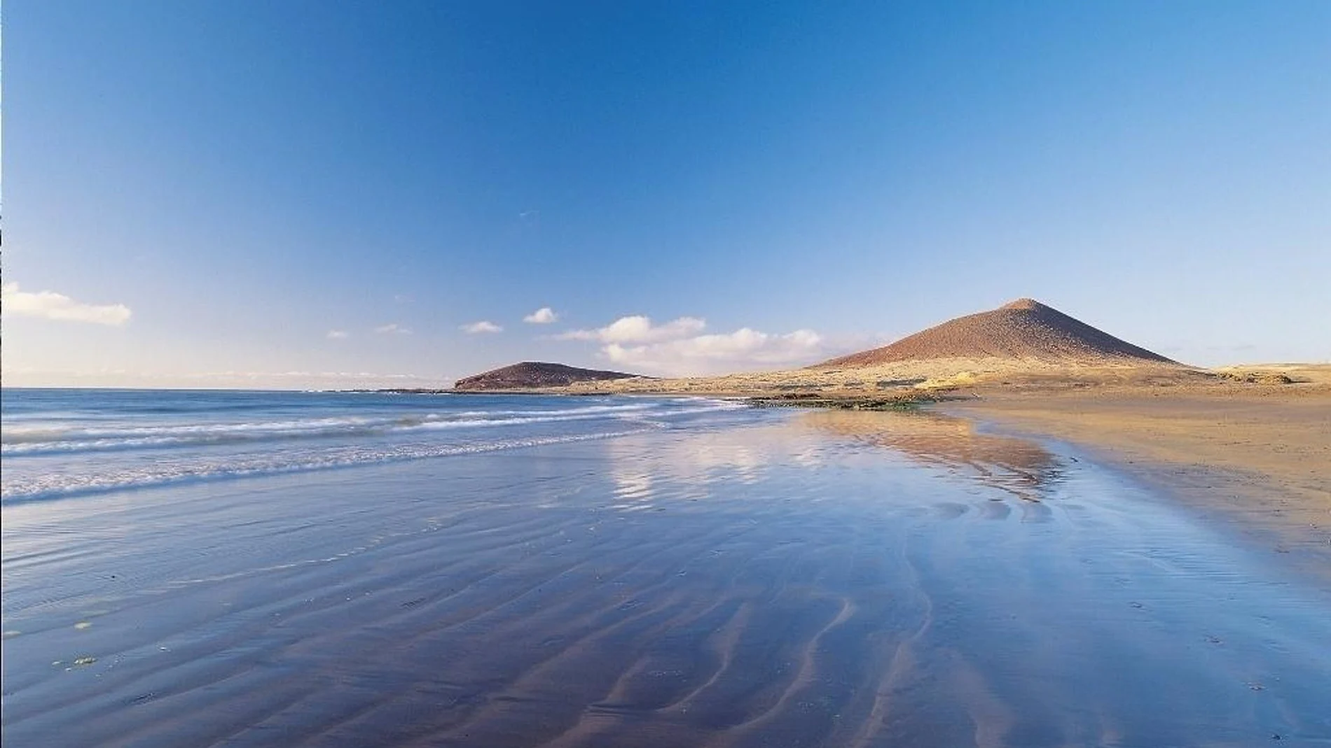 Fallece un kitesurfista tras ser rescatado en parada cardiorrespiratoria en una playa de Tenerife