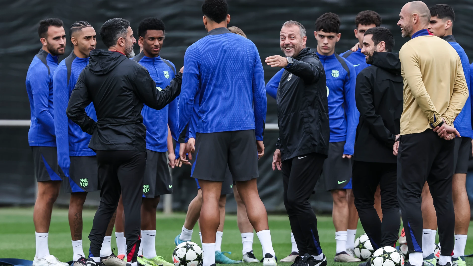 Hansi Flick and player team during the training day of FC Barcelona ahead UEFA Champions League, football match against Stade Brestois 29 at Ciudad Esportiva Joan Gamper on November 25, 2024 in Sant Joan Despi, Barcelona, Spain. AFP7 25/11/2024 ONLY FOR USE IN SPAIN