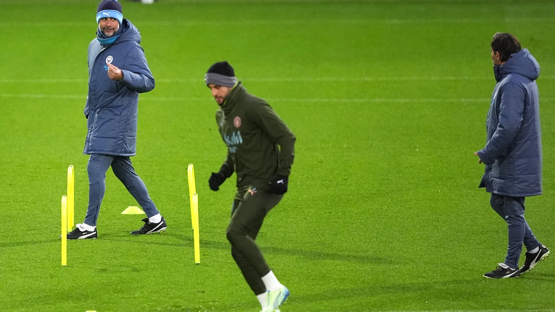 Guardiola, en el último entrenamiento del Manchester City