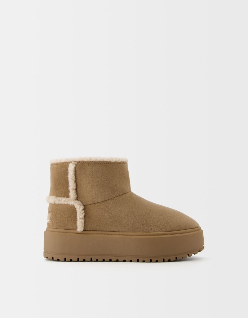 Botas con borreguillo.