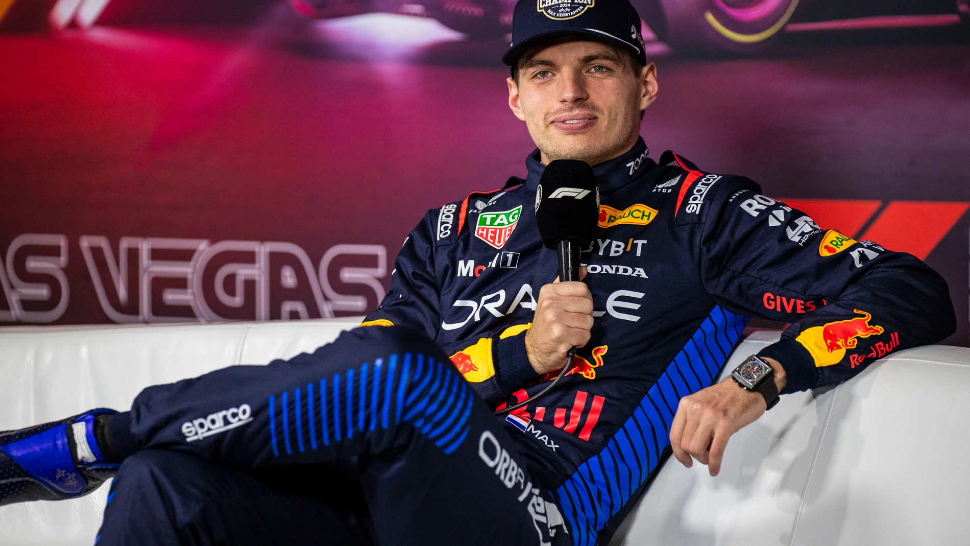 24 November 2024, US, Las Vegas: Red Bull Racing driver Max Verstappen, 4 time world champion, talks about his championship win in Las Vegas and his future with Red Bull in 2025 after the Formula 1 Heineken Sliver Las Vegas Grand Prix Race in Las Vegas. Photo: Thurman James/CSM via ZUMA Press Wire/dpa Thurman James/CSM via ZUMA Press / DPA 24/11/2024 ONLY FOR USE IN SPAIN