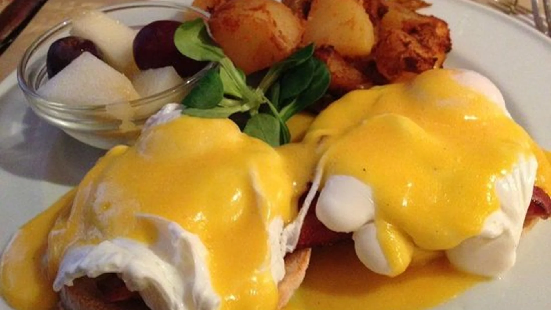 Los huevos benedictinos, típicos de un "brunch".