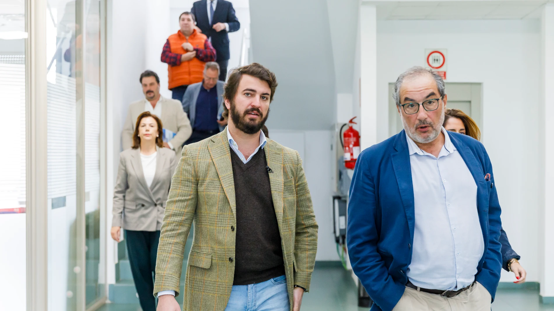 García--Gallardo junto a Fernando García, director de la Agrupación Segoviana de Empresarios del Transporte (Asetra) tras la reunión