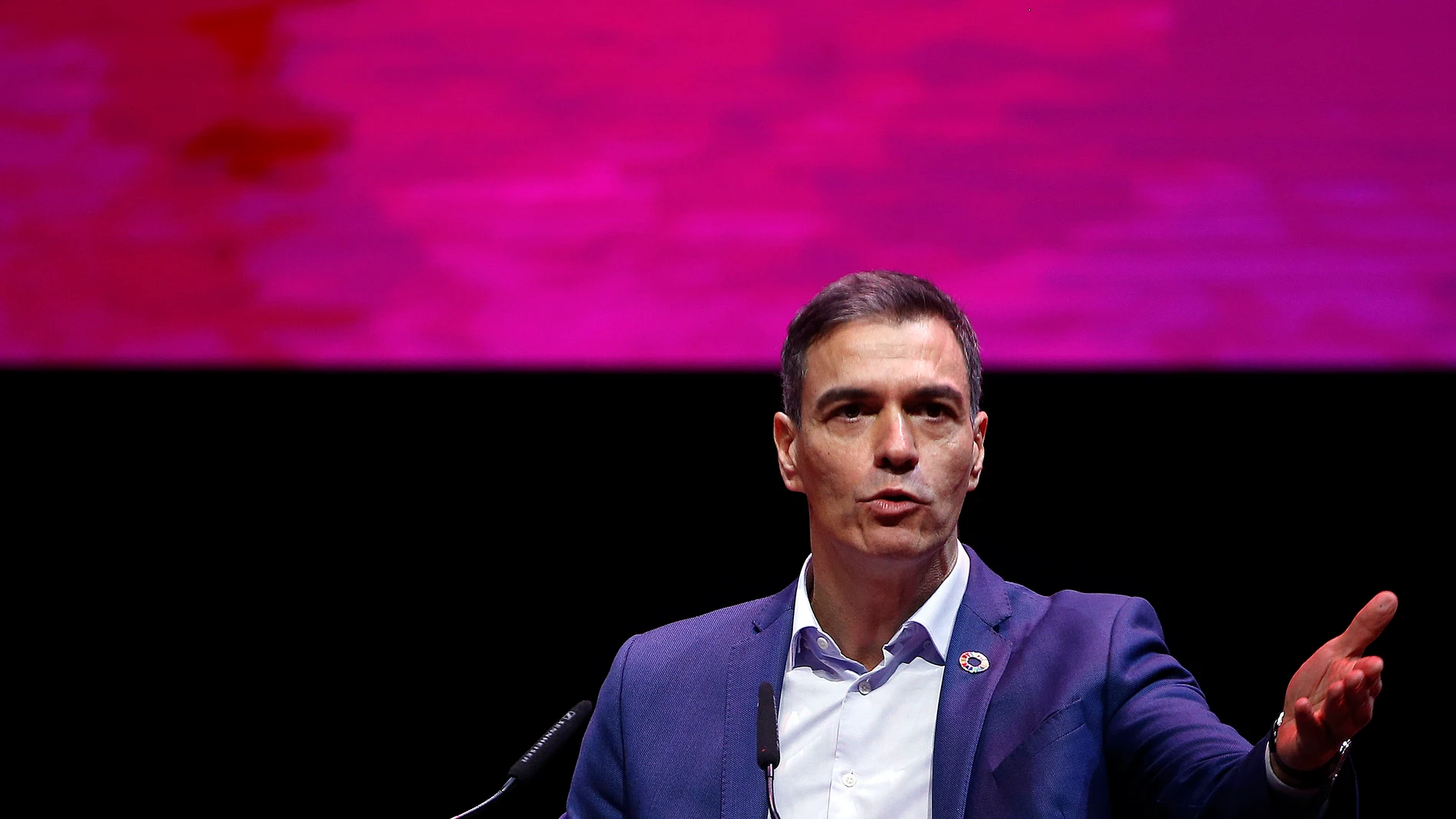 GRAFCAT1316. BARCELONA, 26/11/2024.- El presidente del Gobierno, Pedro Sánchez, durante el 44 Congreso Confederal de UGT, que se celebra en Barcelona hasta el próximo miércoles, 27 de noviembre, y que tiene como objetivo establecer las líneas generales de la política sindical de la organización, analizar la gestión de los órganos confederales, establecer las normas de funcionamiento del sindicato y elegir a los miembros que integrarán las estructuras del sindicato. EFE/Quique García