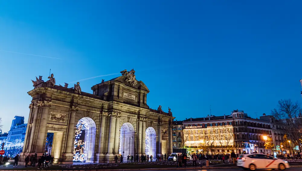 Ramses, encendido de luces Puerta de Alcalá