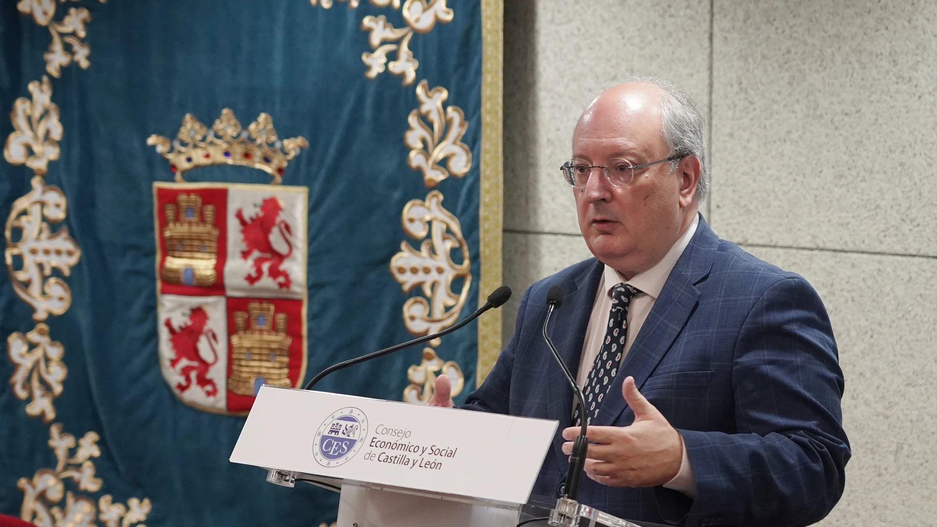 El presidente del CES de Castilla y León, Enrique Cabero