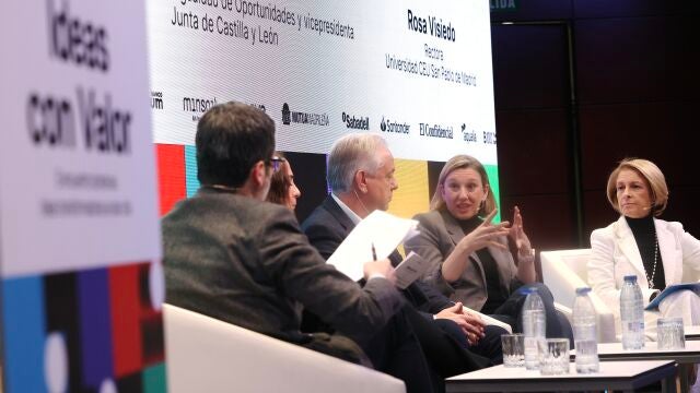 Isabel Blanco participa en la mesa redonda celebrada en el Museo Reina Sofía de Madrid