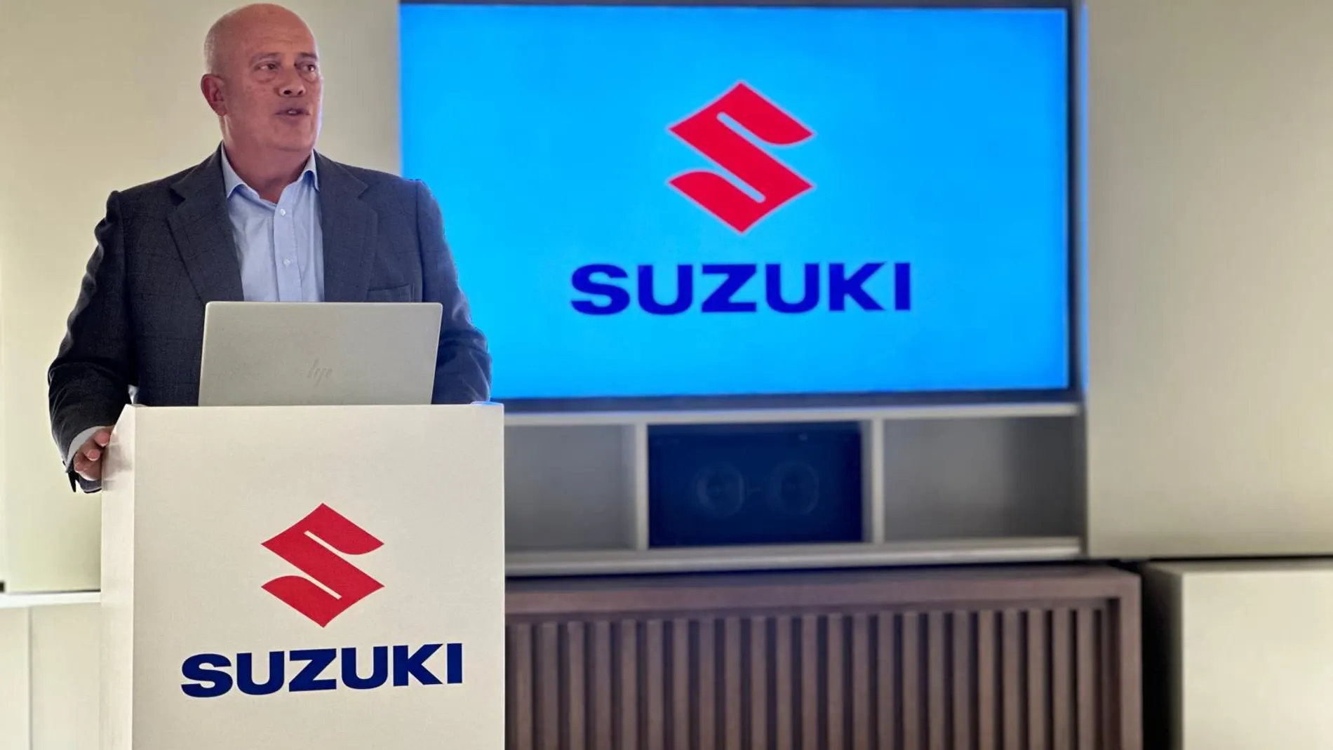 Juan López Frade (Suzuki): “Nos obligan a fabricar coches que el cliente no quiere”