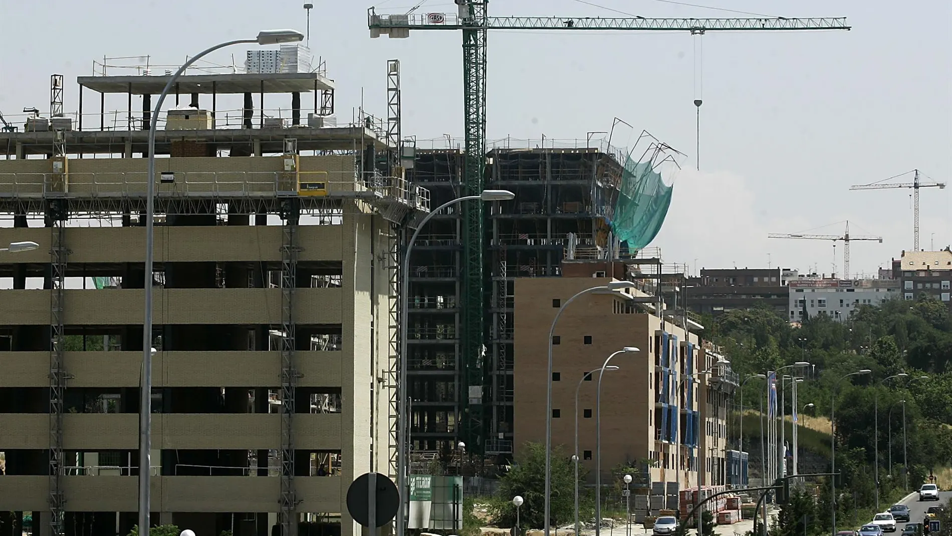 Economía/Vivienda.- Los visados de obra de vivienda nueva subieron casi un 17% hasta septiembre, con 95.000 unidades