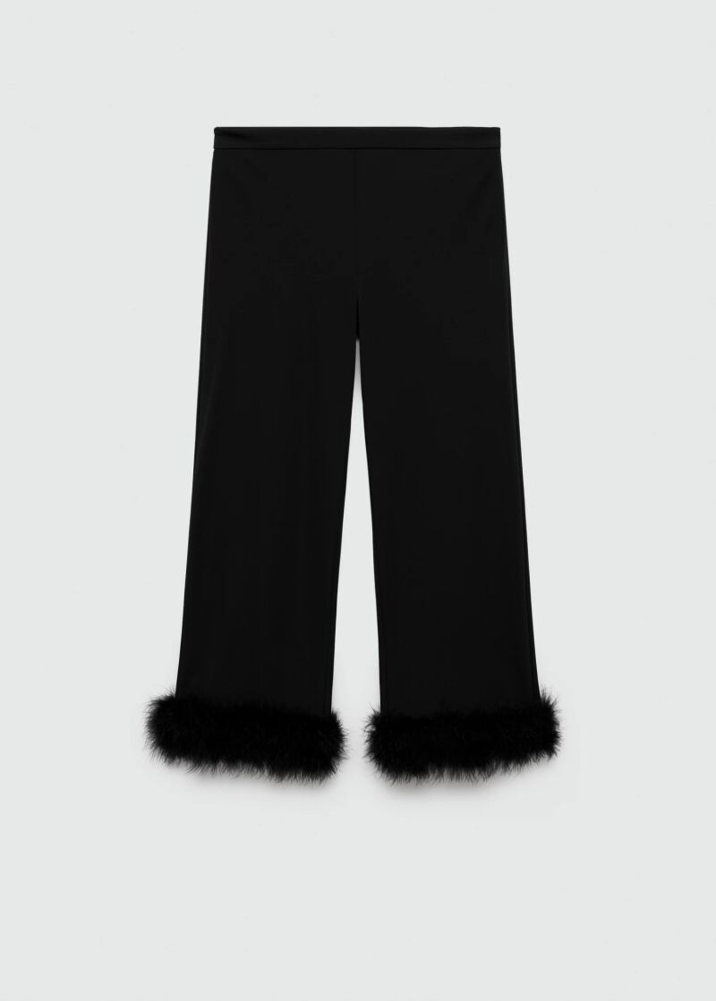 Pantalón de plumas.