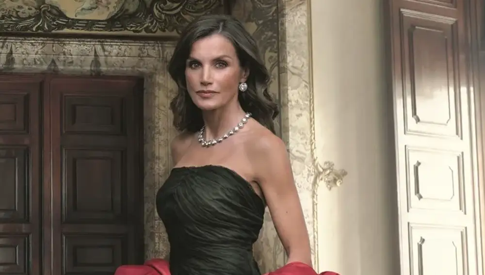La Reina muestra su rotativo izquierdo, que indica espontaneidad