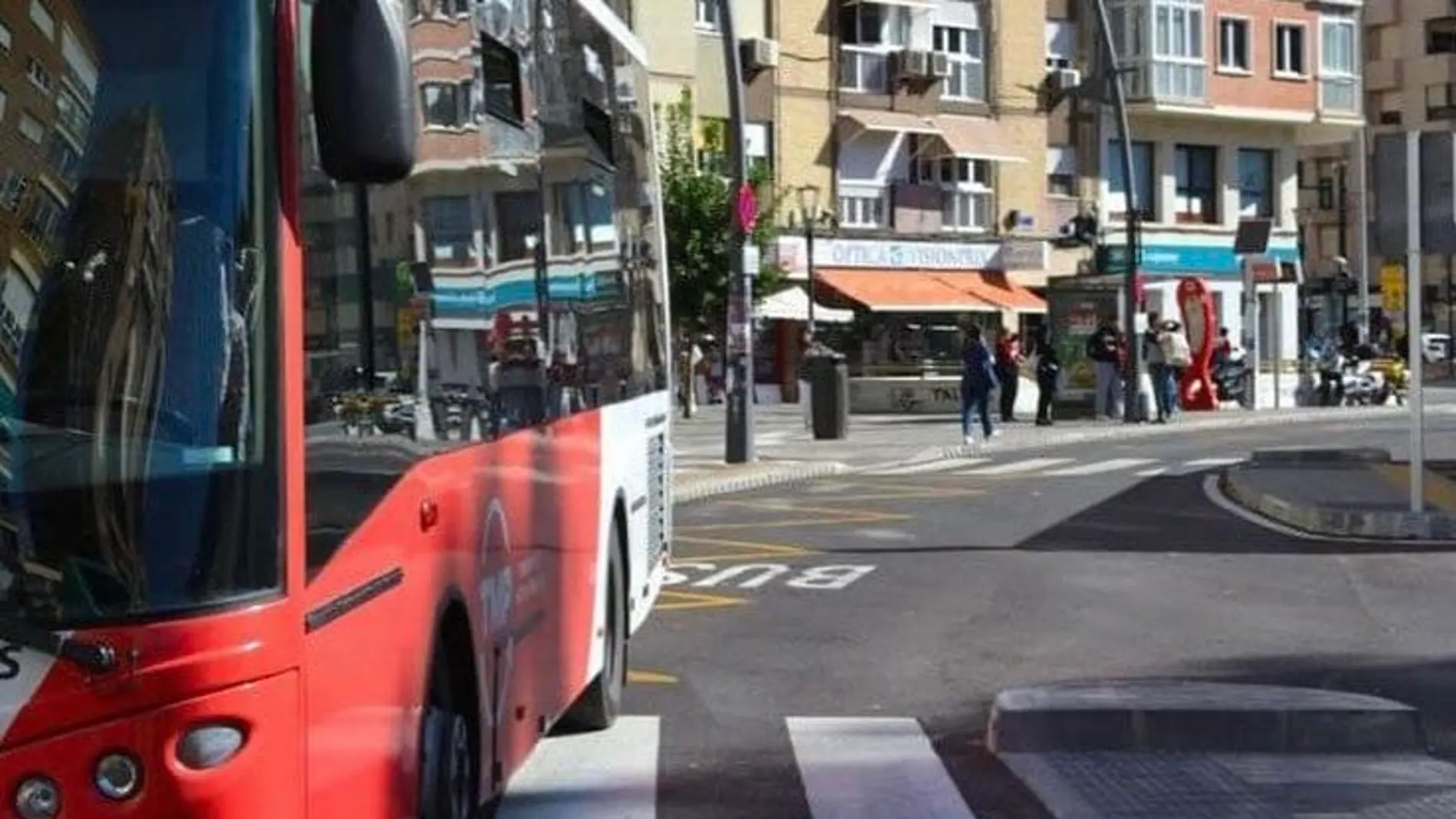 Imagen de archivo de un autobús en Murcia