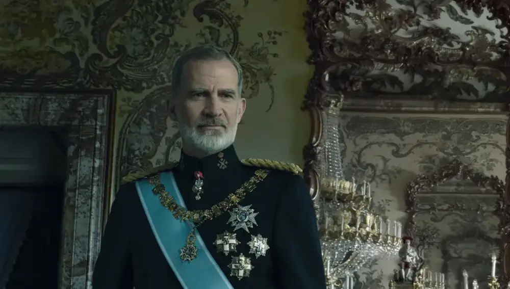 El Rey muestra su rotativo derecho, que significa necesidad de control
