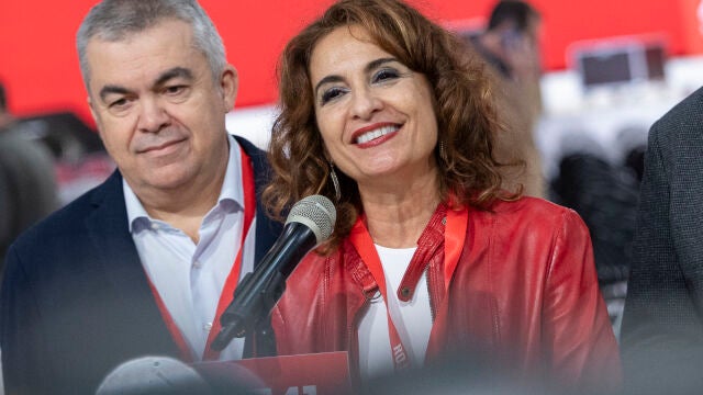 Montero: del "tiene todos mis votos" y poner "la mano en el fuego" a pedir  "perdón" por Cerdán