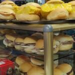 El bar tienda asturiano con los pinchos XXL a 1,80 euros