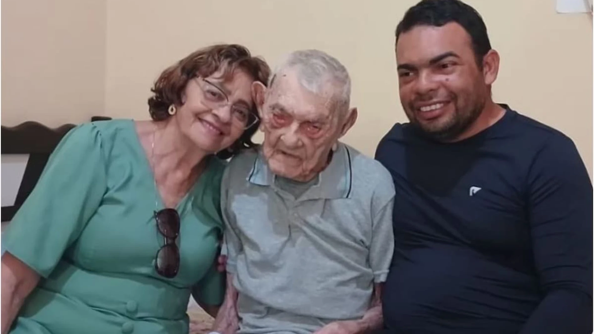Este es ahora el hombre más viejo del mundo: es brasileño y trabajó en el campo desde los 4 años