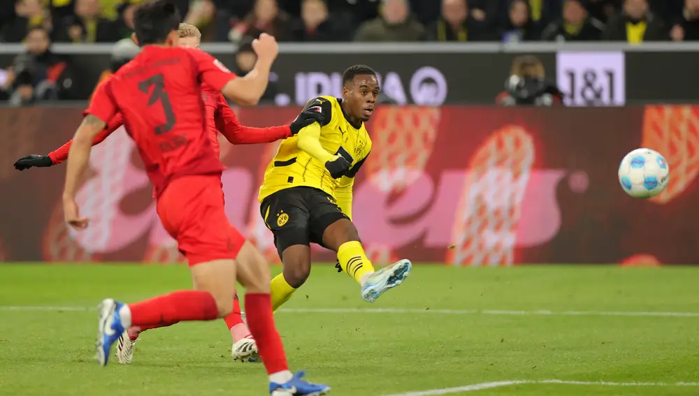 Bundesliga - Borussia Dortmund vs FC Bayern Munich