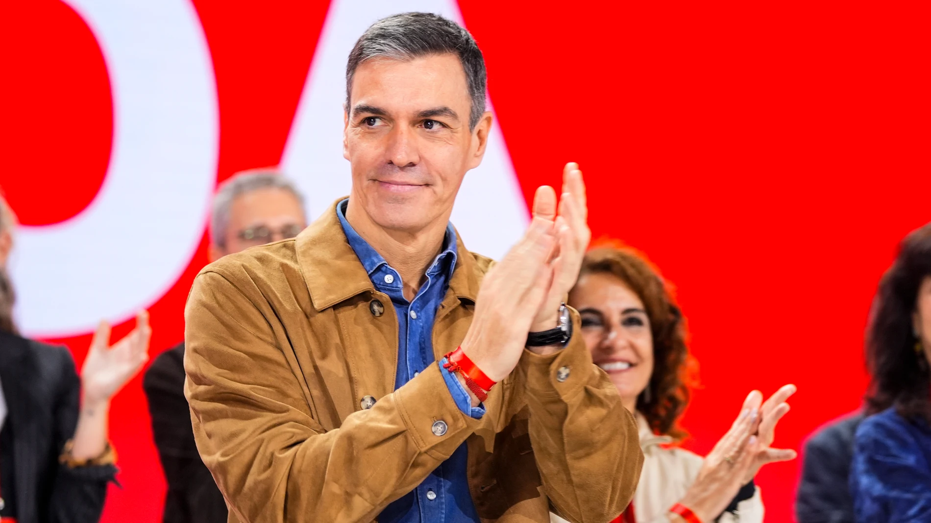 El Presidente del Gobierno, Pedro Sánchez, durante la inauguración del 41º Congreso Federal del PSOE en el Palacio de Congresos y Exposiciones, a 30 de noviembre de 2024 en Sevilla (Andalucía, España). El PSOE inaugura su 41 Congreso Federal en el que el partido cerrará filas y se volcará en apoyar a su líder, el presidente del Gobierno y secretario general, Pedro Sánchez. 30 NOVIEMBRE 2024 Joaquin Corchero / Europa Press 30/11/2024